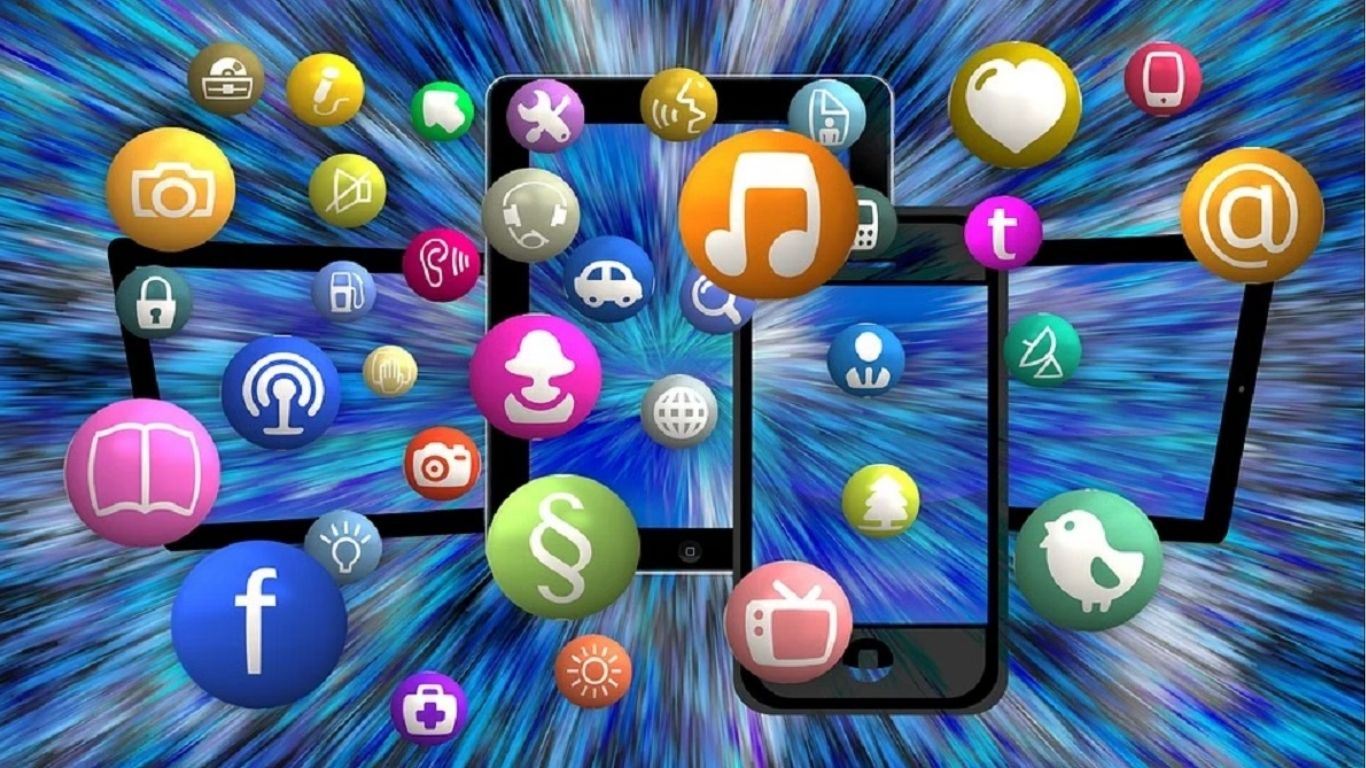 सोशल मीडिया पर अपनी पहचान छिपाना लगभग असंभव, AI से अब पता चलेगा गुमनाम अकाउंट्स